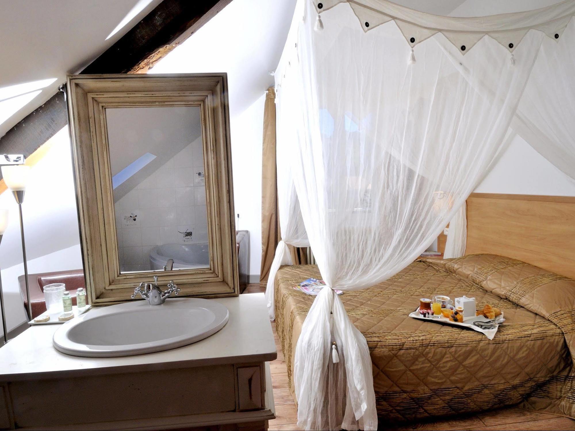 Contact Hotel Le Relais De Vellinus ボーリュ・シュル・ドルドーニュ エクステリア 写真