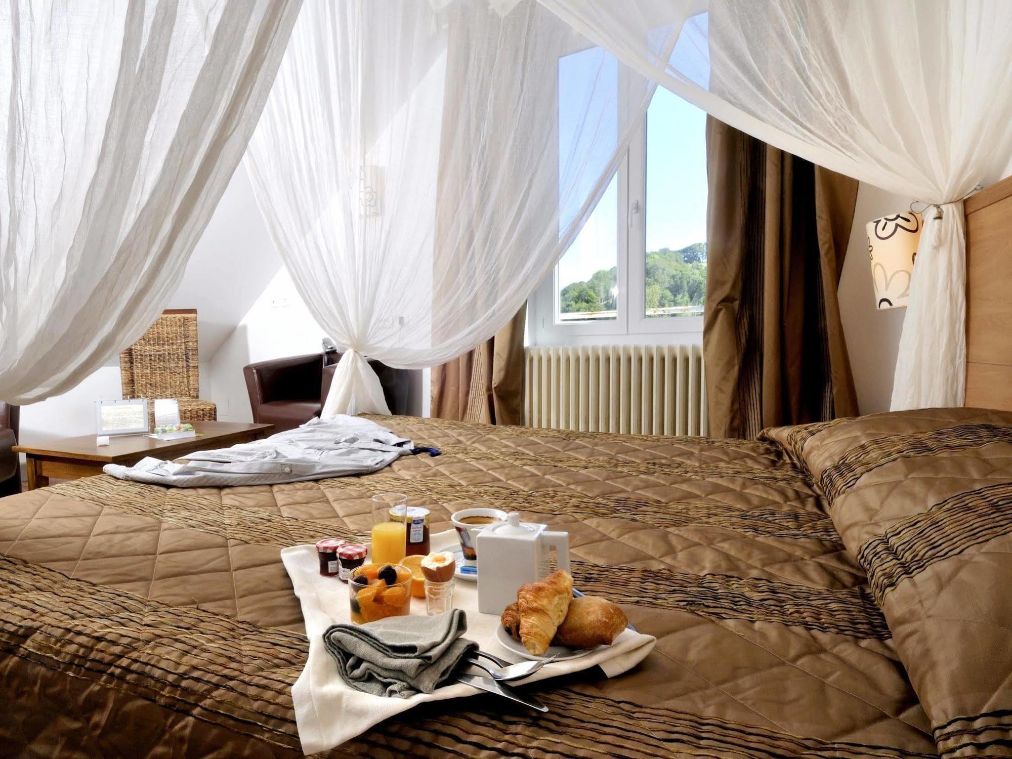 Contact Hotel Le Relais De Vellinus ボーリュ・シュル・ドルドーニュ エクステリア 写真