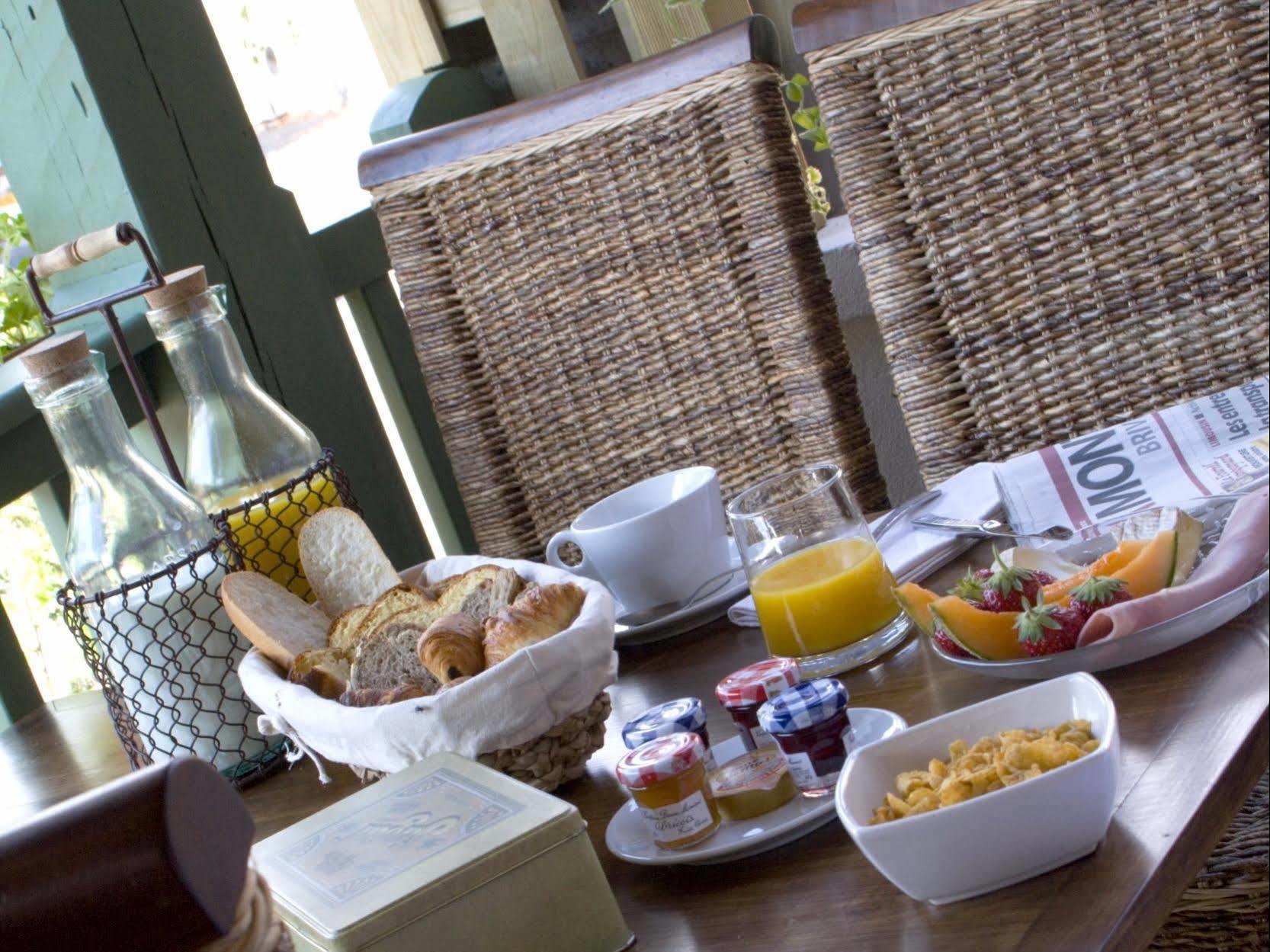Contact Hotel Le Relais De Vellinus ボーリュ・シュル・ドルドーニュ エクステリア 写真